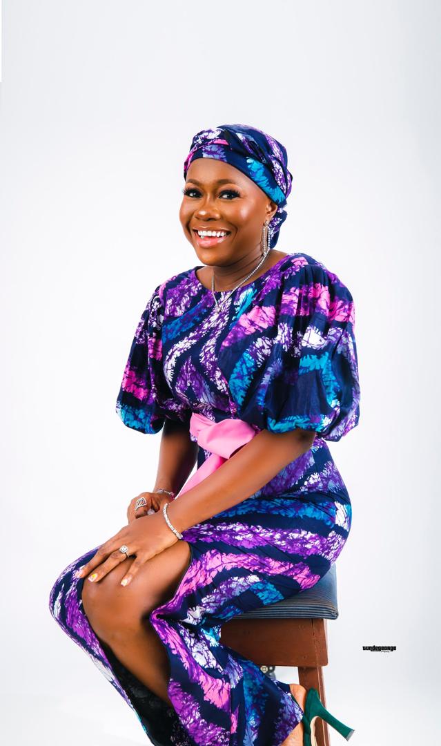 Tolu Omorogbe, mompreneur, host the millennial mom show